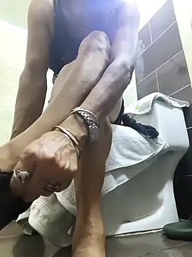 MaryLunne online show from 12/17/25, 11:54