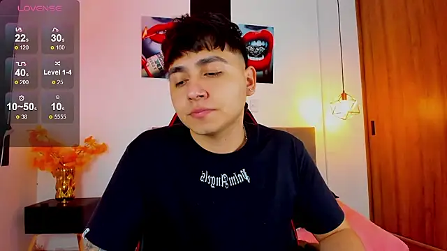 Snapshot of Nicolas_James_Sc chatting on 02/02/26, 01:43 Nicolas James Sc online show from 02/02/26, 01:43