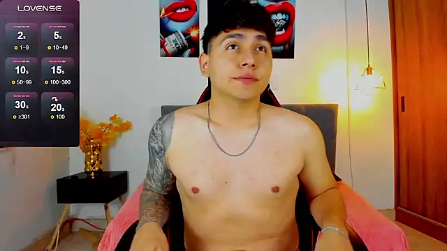 Snapshot of Nicolas_James_Sc chatting on 02/11/26, 02:39 Nicolas James Sc online show from 02/11/26, 02:39