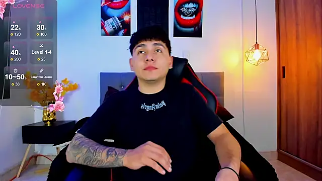 Nicolas James Sc online show from 11/11/25, 01:28