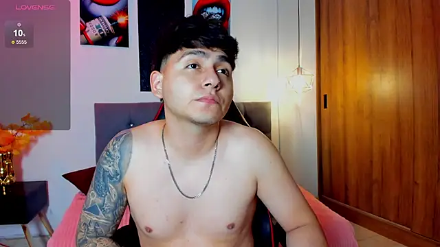 Snapshot of Nicolas_James_Sc chatting on 02/27/26, 01:44 Nicolas James Sc online show from 02/27/26, 01:44