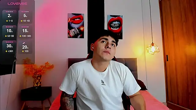 Nicolas James Sc online show from 12/05/25, 01:43