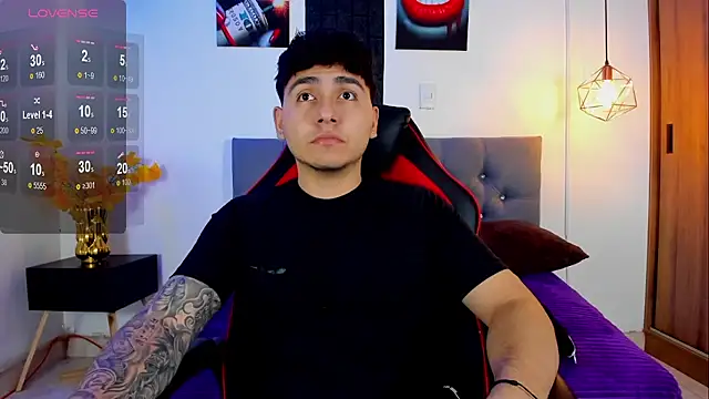 Nicolas James Sc online show from 10/31/25, 01:52