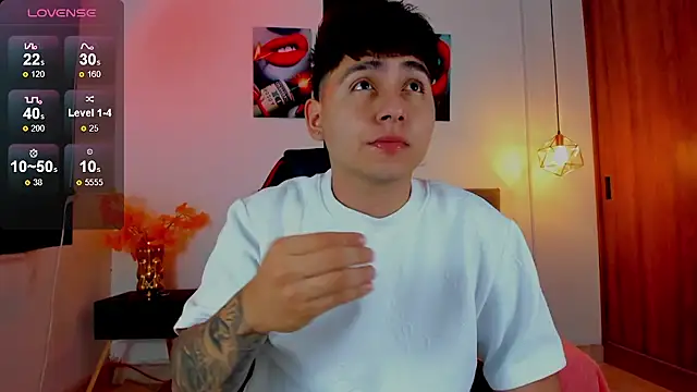 Snapshot of Nicolas_James_Sc chatting on 02/05/26, 01:29 Nicolas James Sc online show from 02/05/26, 01:29