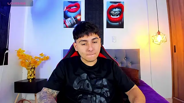 Nicolas James Sc online show from 11/05/25, 01:47