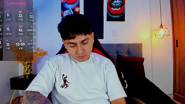 Nicolas James Sc online show from 11/12/25, 01:37