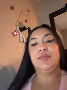 latina curvy22 online show from 02/01/26, 07:17