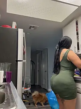 latina curvy22 online show from 02/27/26, 10:42