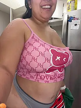 latina curvy22 online show from 04/23/26, 07:15