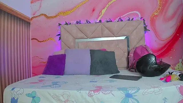 Snapshot of Taylor_oriana_ chatting on 11/27/25, 10:59 Taylor oriana online show from 11/27/25, 10:59