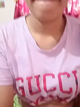 Snapshot of new_coupleee chatting on 09/26/25, 03:57 new coupleee online show from 09/26/25, 03:57