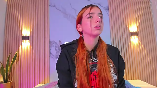 Snapshot of Alana_333 chatting on 11/26/25, 11:32 Alana 333 online show from 11/26/25, 11:32