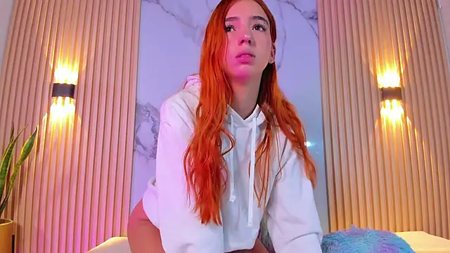 Snapshot of Alana_333 chatting on 11/10/25, 12:32 Alana 333 online show from 11/10/25, 12:32