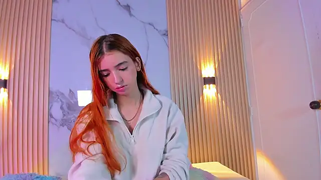 Snapshot of Alana_333 chatting on 11/19/25, 11:10 Alana 333 online show from 11/19/25, 11:10