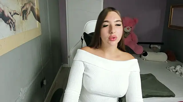 Snapshot of Katarina-Bliss chatting on 09/20/25, 03:50 Katarina-Bliss online show from 09/20/25, 03:50