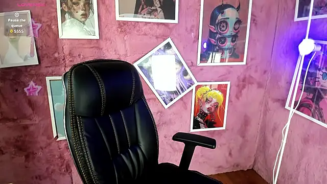 Snapshot of Mystic_blue chatting on 02/26/26, 12:49 Mystic blue online show from 02/26/26, 12:49