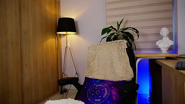 Erick Thompsonx online show from 11/27/25, 08:53