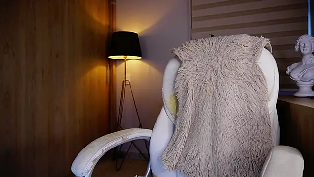 Erick Thompsonx online show from 09/26/25, 08:27