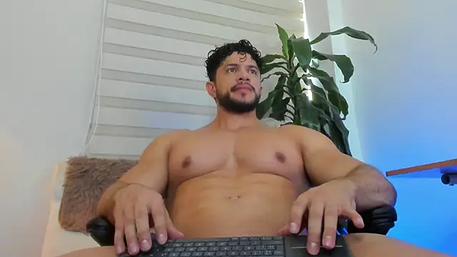 Snapshot of Erick_Thompsonx chatting on 07/18/26, 07:33 Erick Thompsonx online show from 07/18/26, 07:33