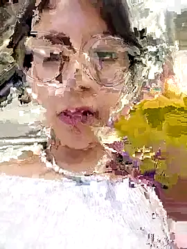 Regina Shine online show from 11/21/25, 10:42