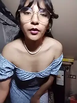 Regina Shine online show from 08/04/26, 02:38