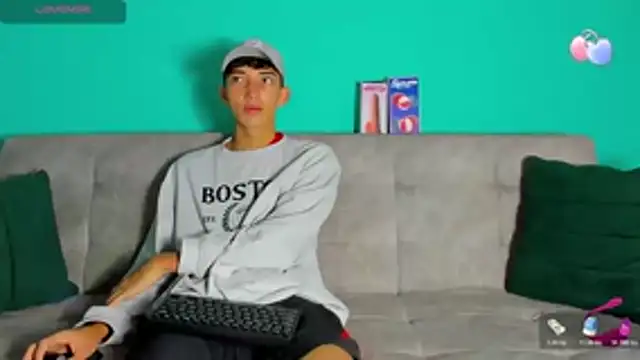 Maikol Ortiz online show from 10/21/25, 12:15