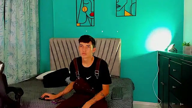 Maikol Ortiz online show from 03/07/26, 12:32