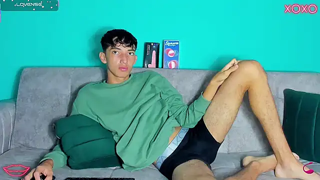 Maikol Ortiz online show from 10/14/25, 01:01