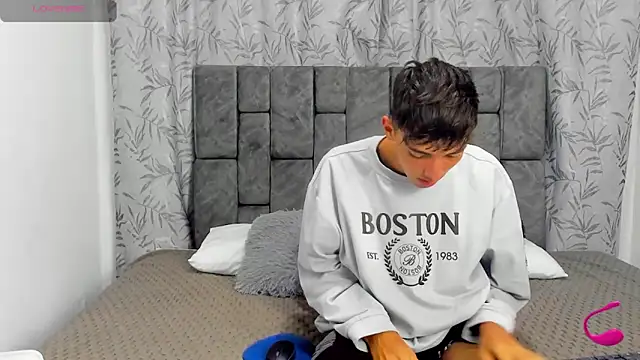 Maikol Ortiz online show from 11/21/25, 10:58