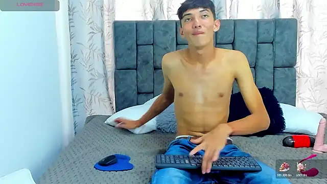 Maikol Ortiz online show from 11/20/25, 02:29