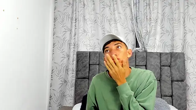 Maikol Ortiz online show from 12/21/25, 12:18