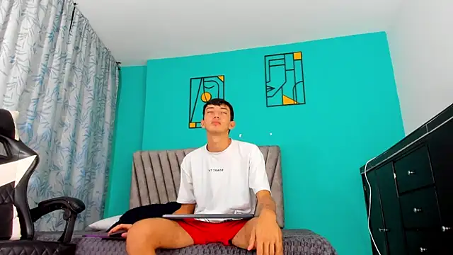 Maikol Ortiz online show from 03/16/26, 12:31