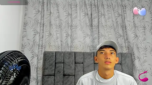 Maikol Ortiz online show from 11/24/25, 11:32