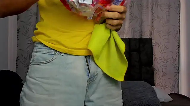 Maikol Ortiz online show from 12/17/25, 12:21