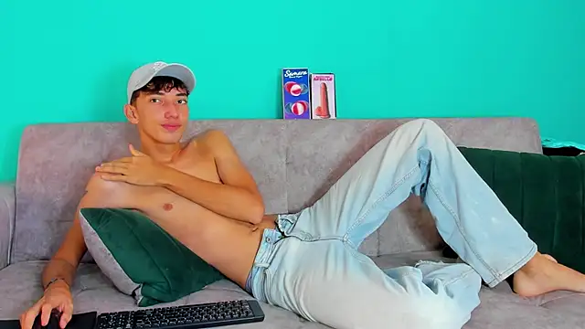 Maikol Ortiz online show from 10/24/25, 12:26