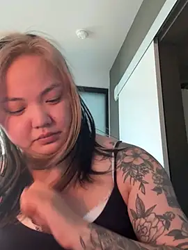 violet lin online show from 04/12/26, 07:28