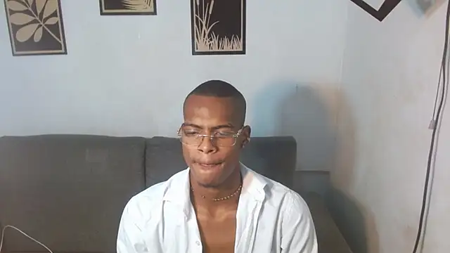 criss zuri online show from 09/26/25, 11:28