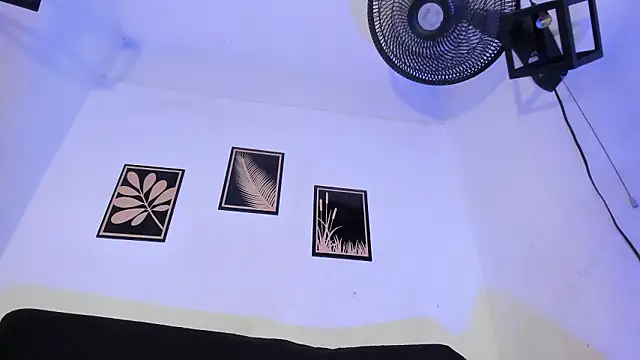 Snapshot of criss_zuri chatting on 02/11/26, 12:05 criss zuri online show from 02/11/26, 12:05