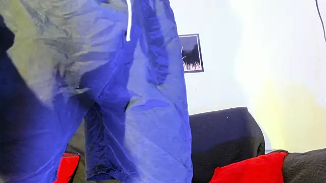 Snapshot of criss_zuri chatting on 02/10/26, 12:15 criss zuri online show from 02/10/26, 12:15