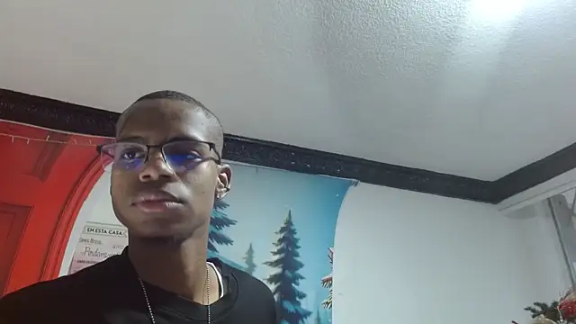 Snapshot of criss_zuri chatting on 12/20/25, 12:30 criss zuri online show from 12/20/25, 12:30