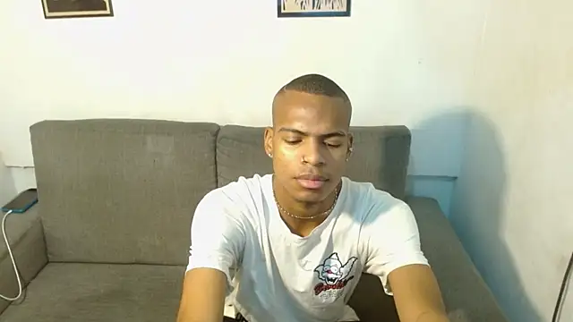 criss zuri online show from 10/06/25, 11:55