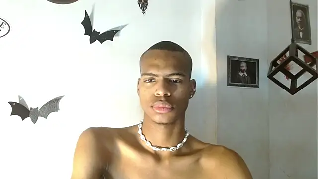 Snapshot of criss_zuri chatting on 10/23/25, 11:42 criss zuri online show from 10/23/25, 11:42