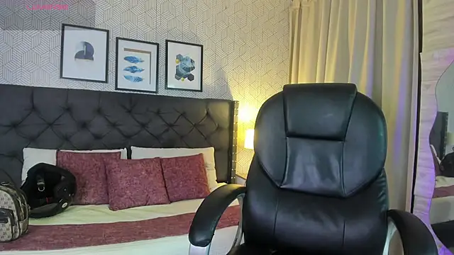 sophie  blare online show from 07/17/26, 07:00