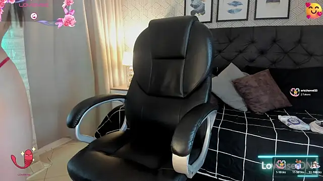 sophie  blare online show from 11/26/25, 07:14