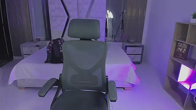 AlliceCopper online show from 10/01/25, 02:10