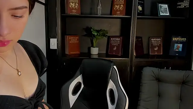 AlliceCopper online show from 10/24/25, 02:05