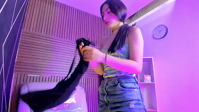 AlliceCopper online show from 11/11/25, 02:45