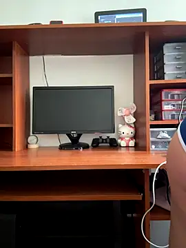 Yui-Ch06 online show from 10/13/25, 03:35