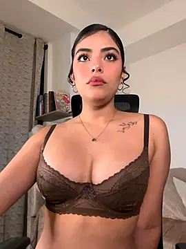 Sara-Evans online show from 10/29/25, 12:31