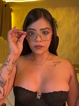 Sara-Evans online show from 04/07/26, 01:29